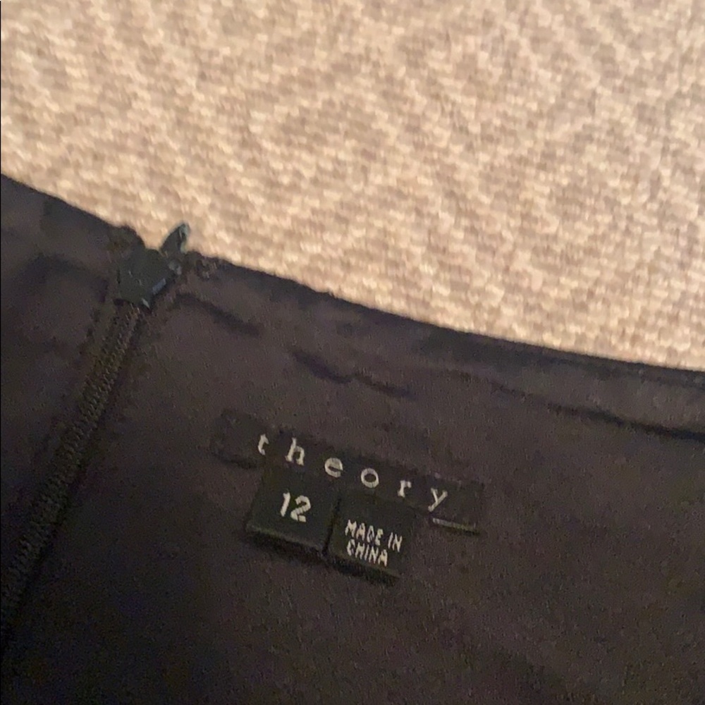 Theory wool skirt - Picture 2 of 3